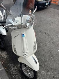 Vespa primavera