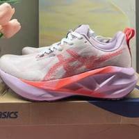 Scarpe Running Asics uomo Novablast 5 NUOVE tg.37