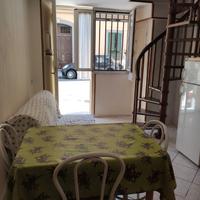 Monolocale su 2 livelli - Vomero, 5 min da Piazza