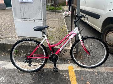 bici donna marca klass mod. kryss 26" wap