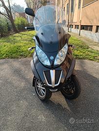 Piaggio MP3 300 2013 – 18.000 km – Patente B