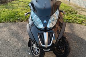 Piaggio MP3 300 2013 – 18.000 km – Patente B