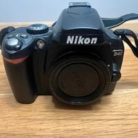 Nikon D40 più obiettivi e acc solo ritiro a mano