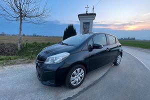 Yaris 1.3 100CV Lounge
