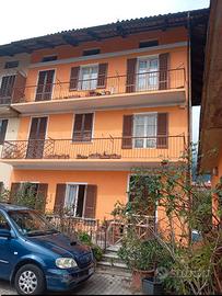 Indipendente sul verde del biellese
