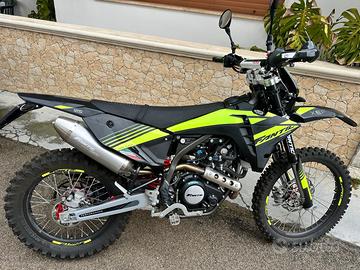 Fantic 125 xef anno 2024