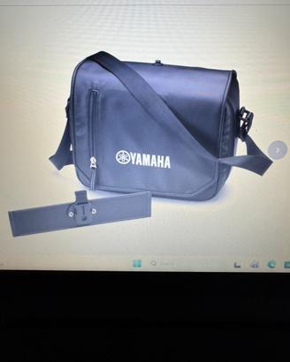 Yamaha Xmax300 divisorio con borsa sottosella