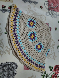 Cappello pescatora mattonelle uncinetto