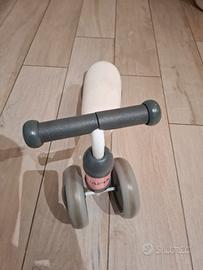 Bicicletta per bambini a partire da 1 anno, giocat