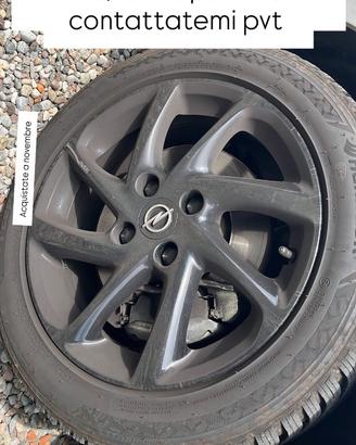 Gomme auto invernali senza cerchi .