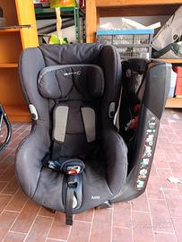 Seggiolino auto Bébé Confort Axiss girevole 9–18kg