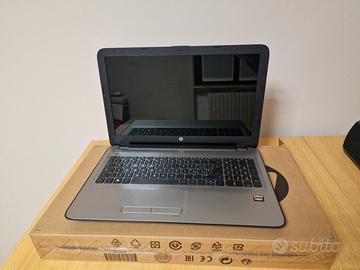 Pc portatile, specifiche in foto.