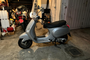 Vespa 150 cc LX