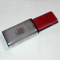 Piccola spazzola per abiti in argento  800