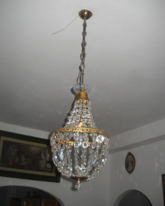 Lampadario a gocce ad una luce