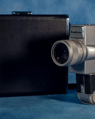 Super 8 Sankyo con custodia originale