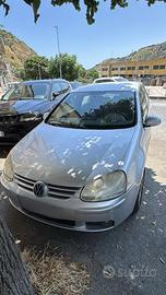 VOLKSWAGEN GOLF 5 serie
