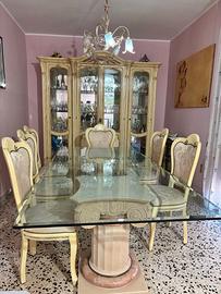 Tavolo di cristallo da soggiorno