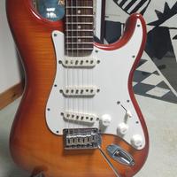 FENDER STRATOCASTER SQUIER