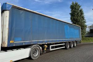 SEMIRIMORCHIO CENTINATO