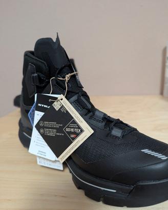 Scarpe 42 2/3 TERREX SKYCHASER TECH MID GTX