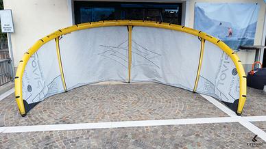 Vela per kitesurf NAISH PIVOT NVISION 12  usata