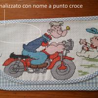 Set Asilo portatovagliolo ricamato a mano