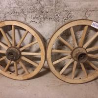 Ruote in legno da carro 