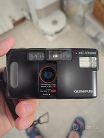 Olympus AF-10 super 35mm rullino