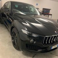 Maserati Levante Nerissimo