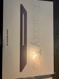 Galaxy Tab S10 FE  + 5G con Book Cover Keyboard