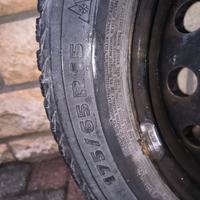 pneumatici 175/65 R15 + cerchi 