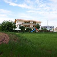 MODERNO APPARTAMENTO CON GIARDINO - nuova costr...