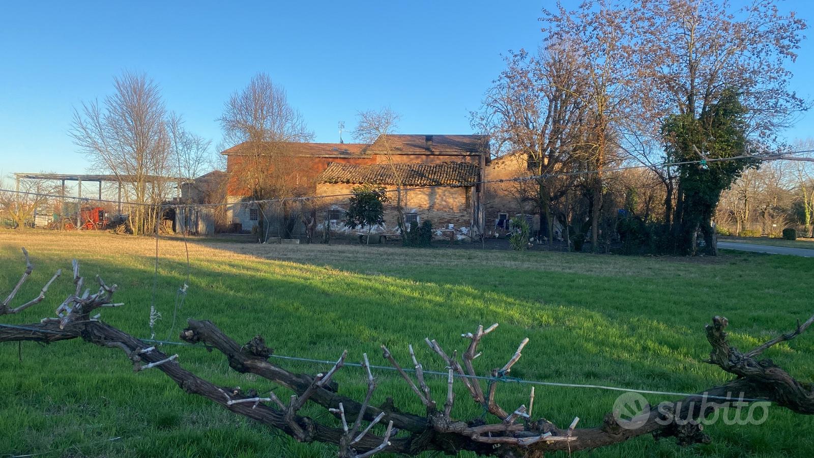 45.000 mq di terreno , casa, stalla , fienile,ecc - Vista 5