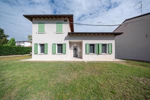VILLA SINGOLA A QUISTELLO