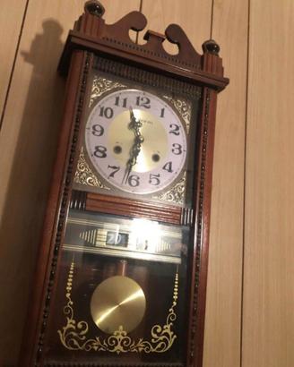 Orologio a pendolo vintage