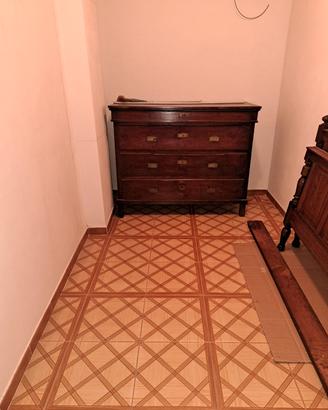 cassettiera e testiera letto