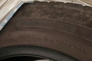 Gomme estive Continental 215/60 R17C 109/107 T