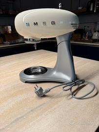 Planetaria SMEG SMF02CREU