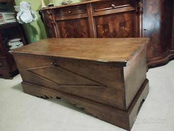 cassapanca antica in pioppo
