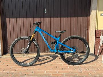Pivot switchable x01 2024
