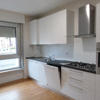 Tricamere biservizi parzialmente arredato