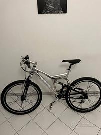 Bicicletta Mountain Bike – Telaio in Alluminio