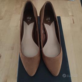 Abbigliamento scarpe