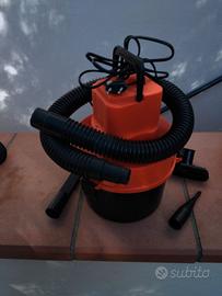 Piccolo aspirapolvere e cenere