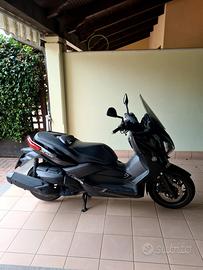 Scooter  Yamaha X Max 400