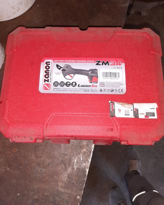forbici per potatura a batteria