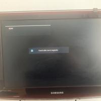 TV Samsung 22 pollici con HDMI e staffa