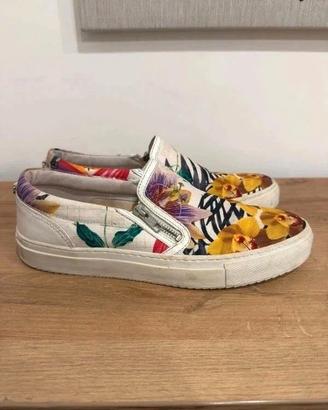 Sneakers Slip-On Cult Floreali con Zip Taglia 40