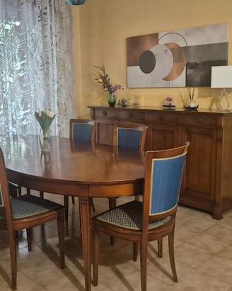 Elegante set da pranzo in buone condizioni